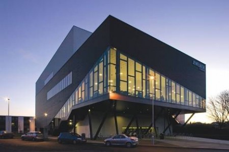 6 thiết kế kiến trúc trường học đẹp ở Anh
